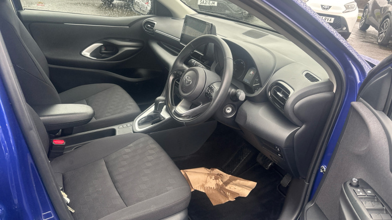 Toyota Yaris 1.5 Hybrid Icon 5dr CVT Hybrid Hatchback